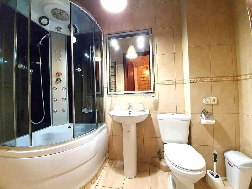 Квартира. Київ, Мала Житомирська вулиця