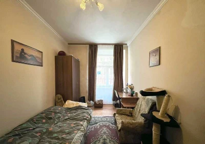 Sale of a 3-room apartment on Hrovat Street, City Center.