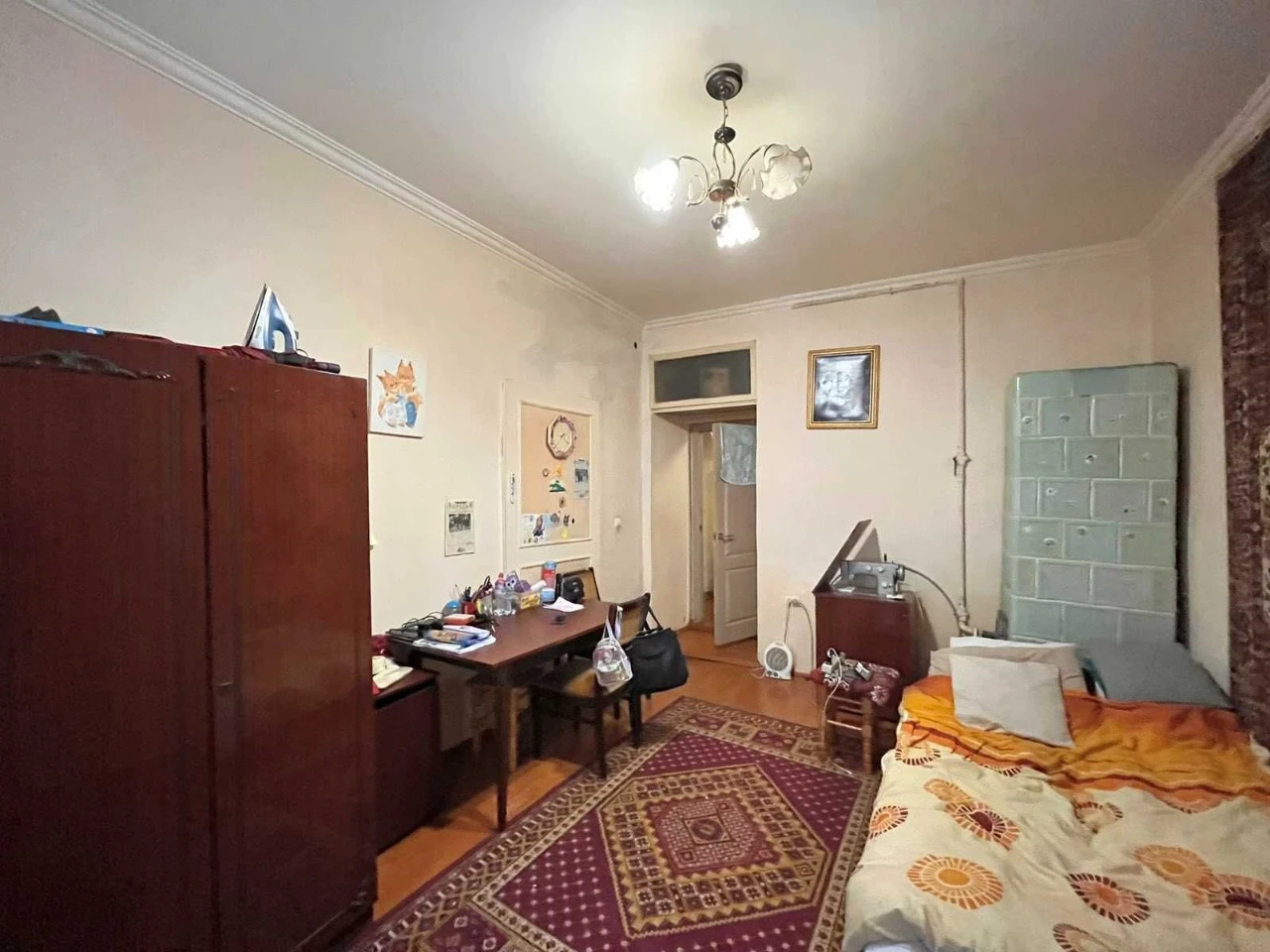 Sale of a 3-room apartment on Hrovat Street, City Center.