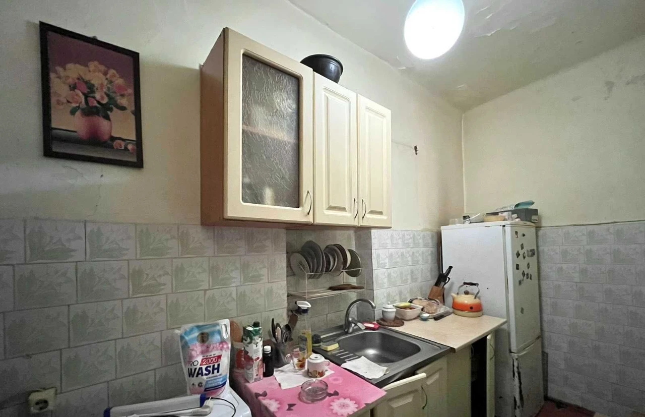 Sale of a 3-room apartment on Hrovat Street, City Center.