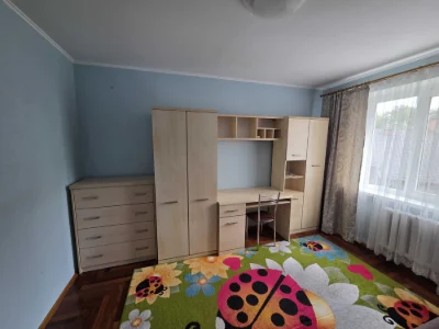 Продаж двокімнатної квартири з ремонтом на Сихові