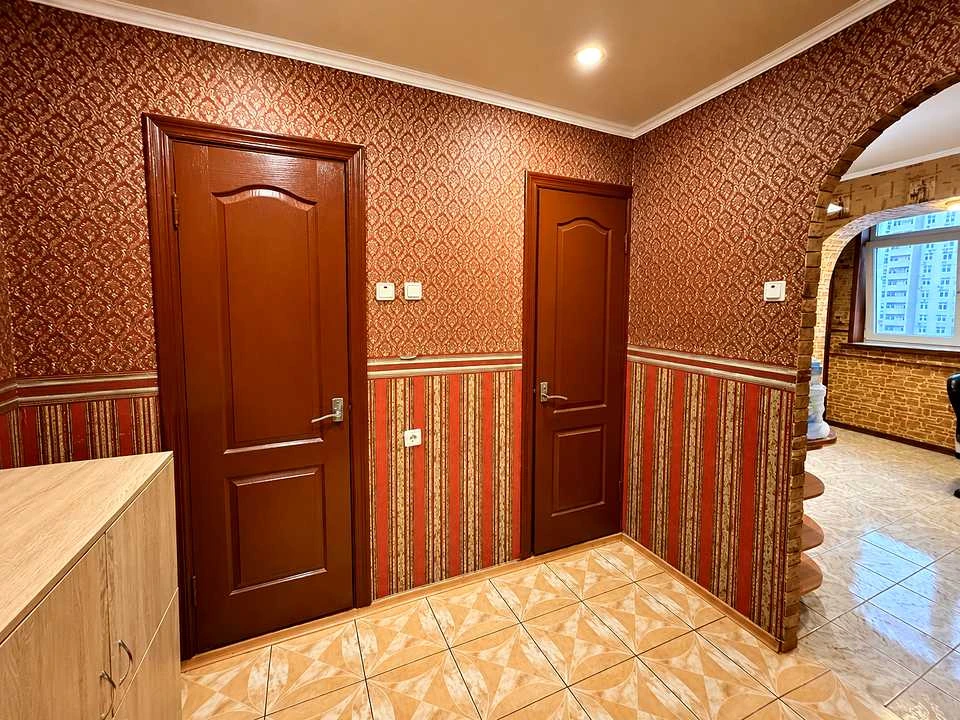 Apartment. DragomANOVA st. Kyiv