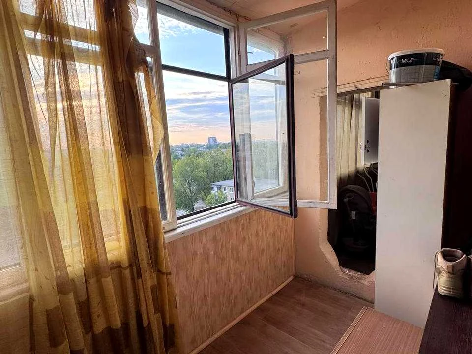 Apartment. Dnipro, Petro Kalnyshvysky Avenue