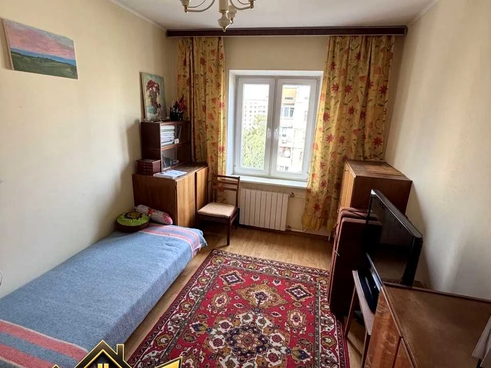 Квартира. Квітневий пров.