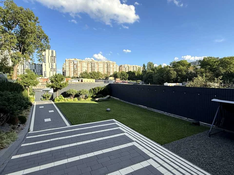 Будинок. Львів, Лук'яна Кобилиці вул.