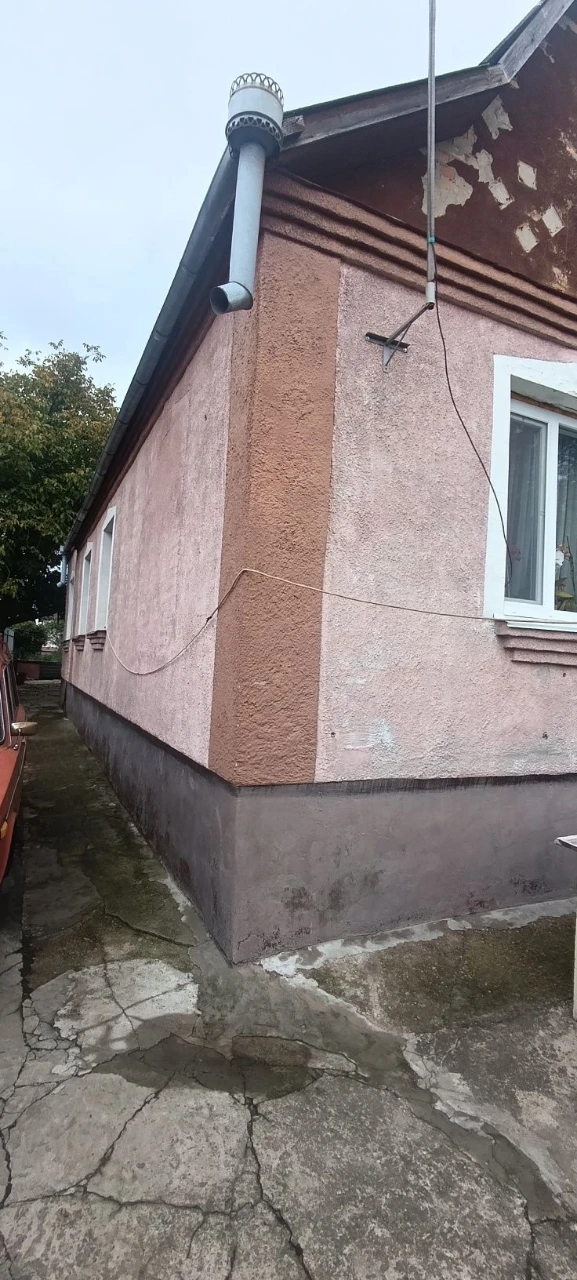 Продам будинок зі зручностями на Крошні.