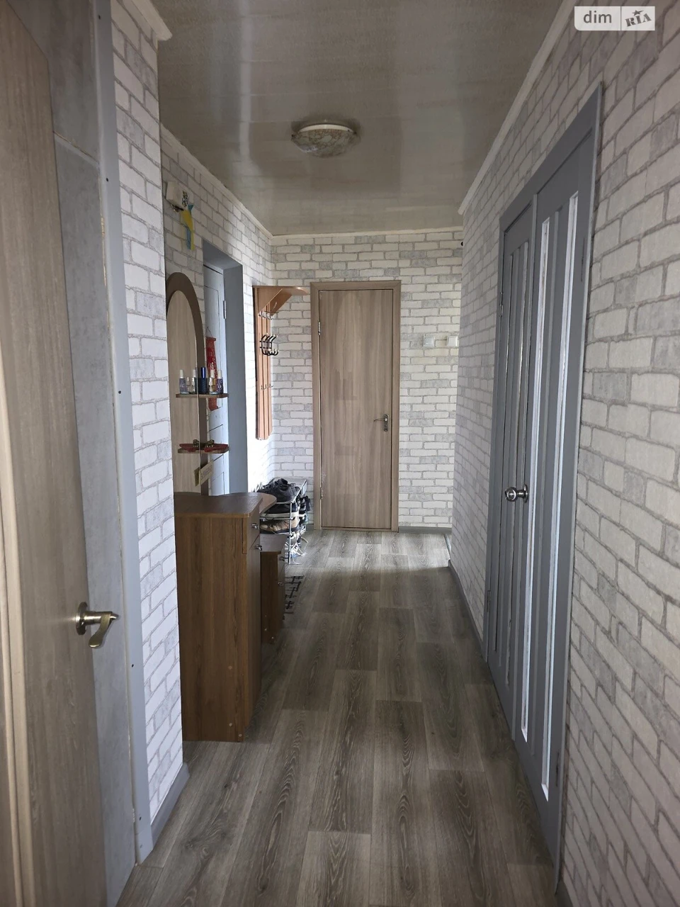 Apartment for Sale, Left Bank