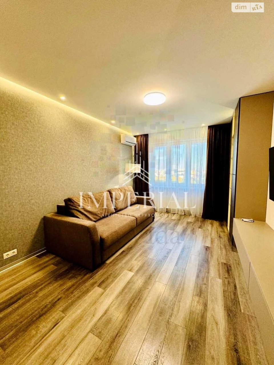 Long-Term Rental Apartment Dniprovsky