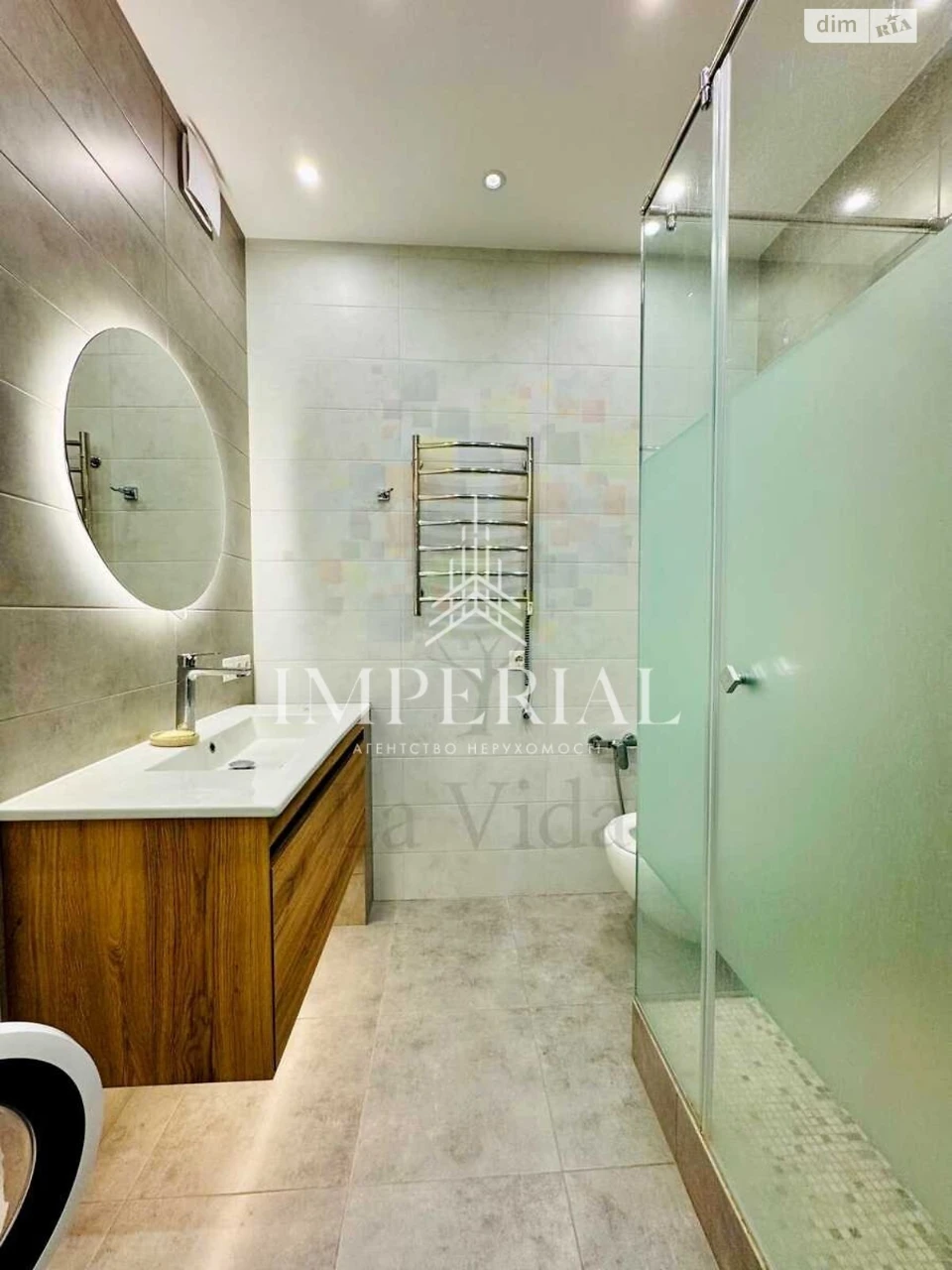 Long-Term Rental Apartment Dniprovsky