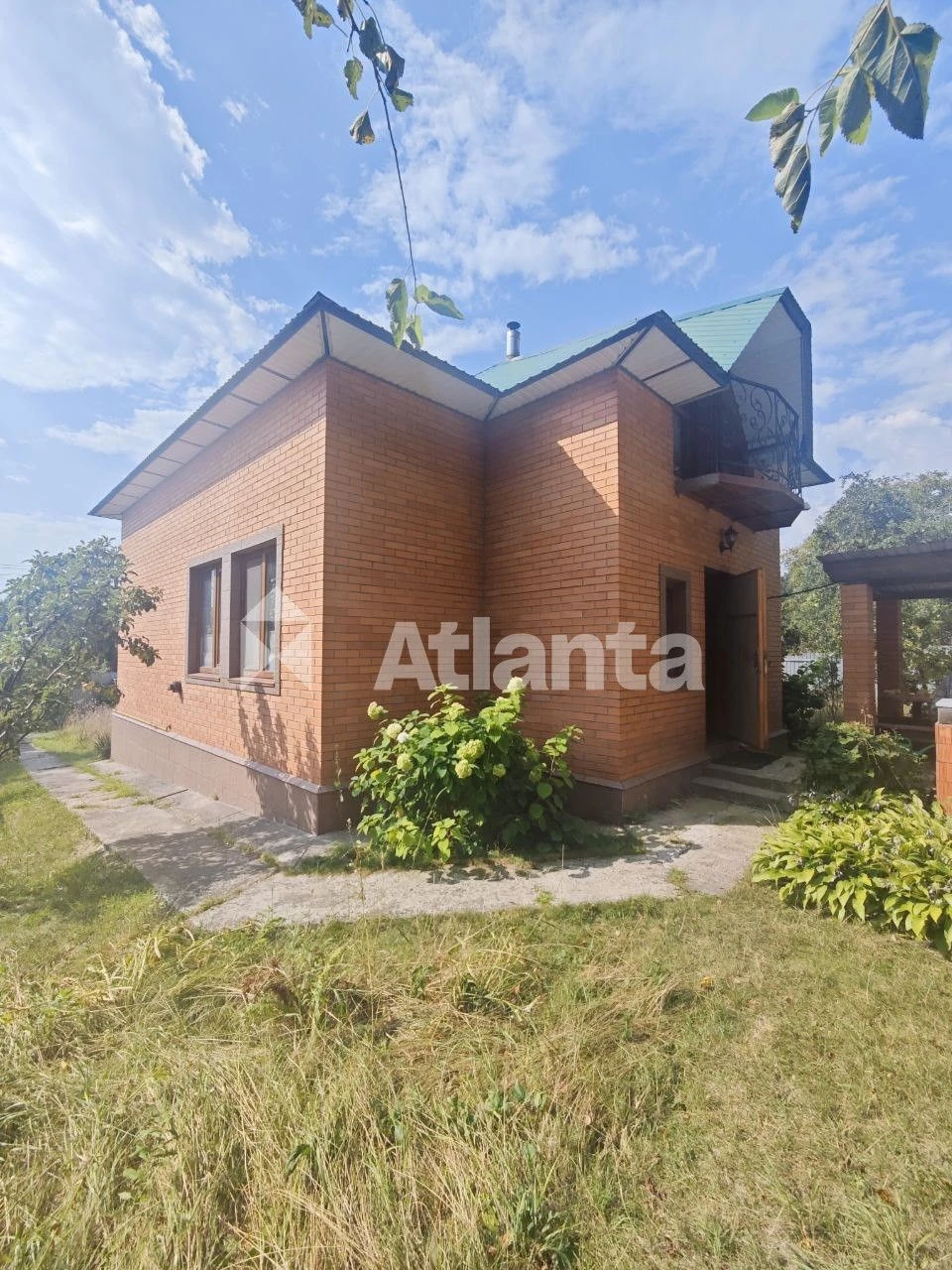 Independent House on Berezaysky Prospekt