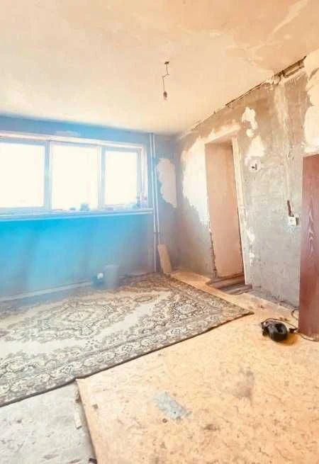 4-комнатная квартира на Таирова  в кирпичном доме с интересн