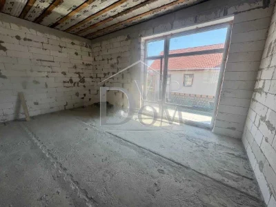 Таунхаус 145 м² в современном комплексе, 4 комнаты, участок