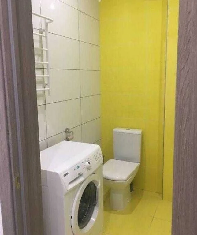For sale 1-room apartment with euro renovation, Light not turned off,