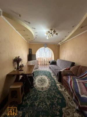 FOR SALE: 2-bedroom apartment in the Ukraine shopping mall area, Saltyvka, 602 m/r