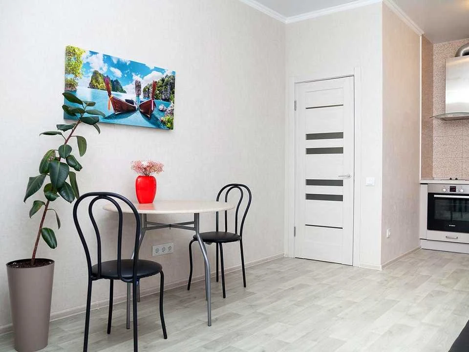 Apartment. Odesa, Literaturna St.