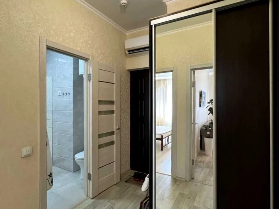 Apartment. Odesa, Literaturna St.