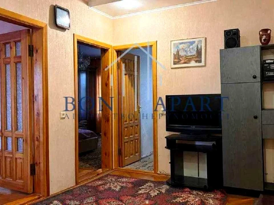 Apartment. Levka Luk'yanenko Street, Kyiv