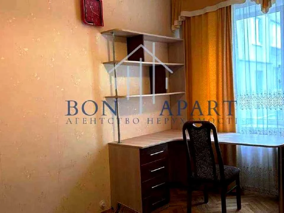 Apartment. Levka Luk'yanenko Street, Kyiv