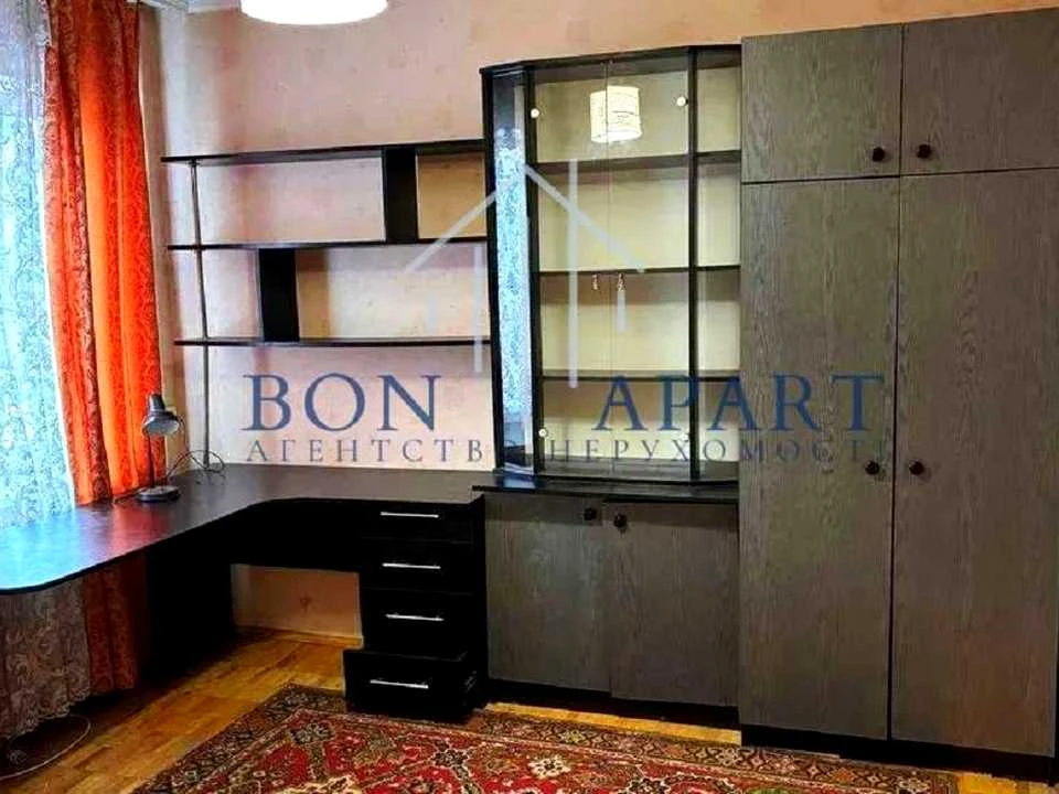 Apartment. Levka Luk'yanenko Street, Kyiv