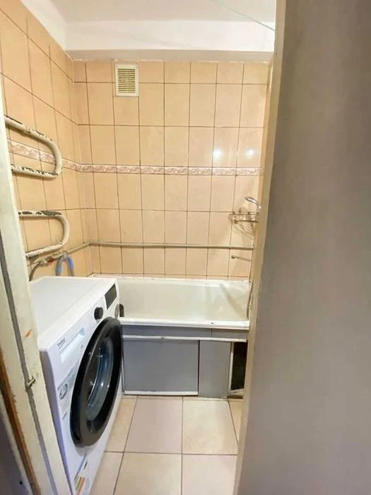 *3-room apartment for sale, Zavodsky district, on Isto Street
