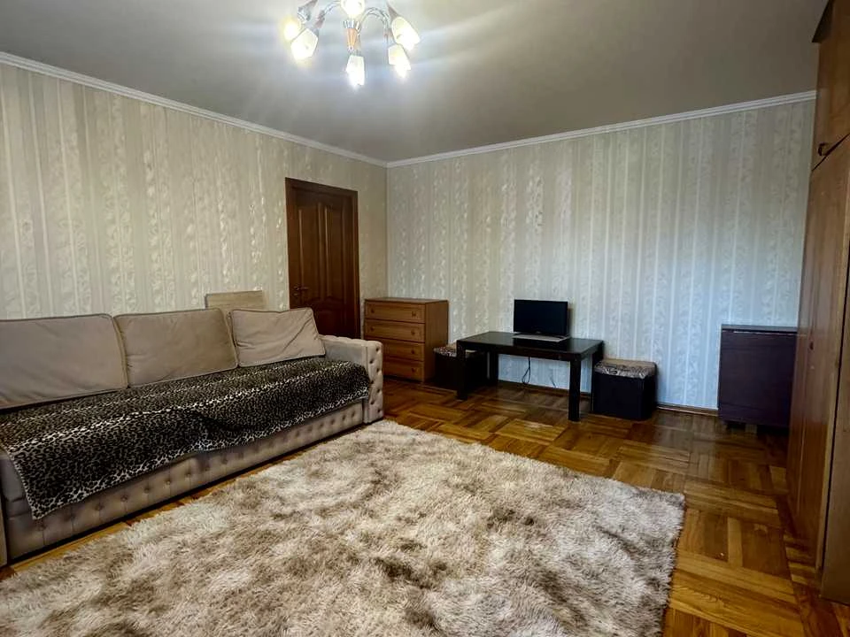 Квартира. Київ, Георгія Гонгадзе просп.