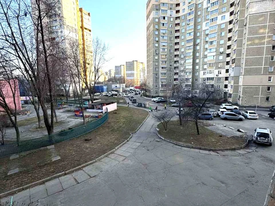 Квартира. Київ, Георгія Гонгадзе просп.