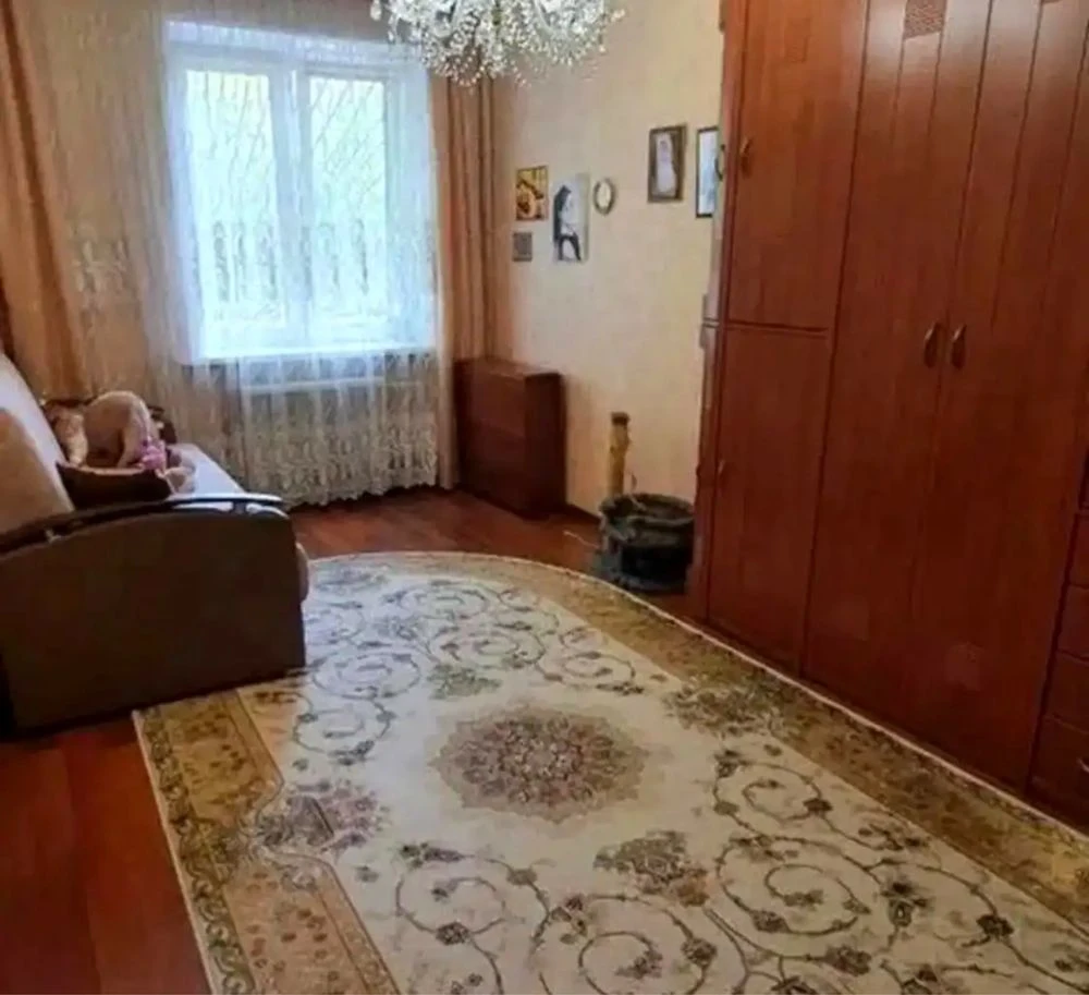 Продаж Мілютенка вул., 12а