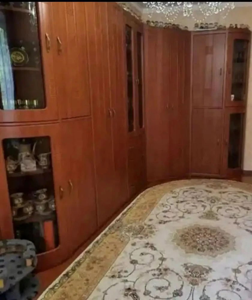 Продаж Мілютенка вул., 12а