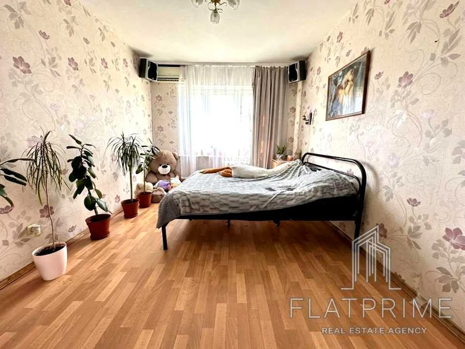 Квартира. Київ, Урлівська вулиця.