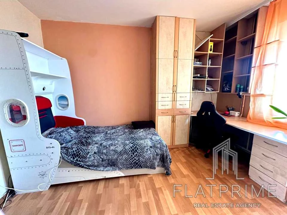 Квартира. Київ, Урлівська вулиця.