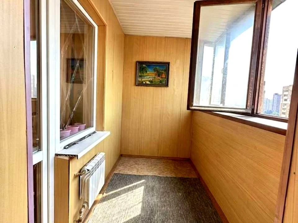 Квартира. Київ, Урлівська вулиця.