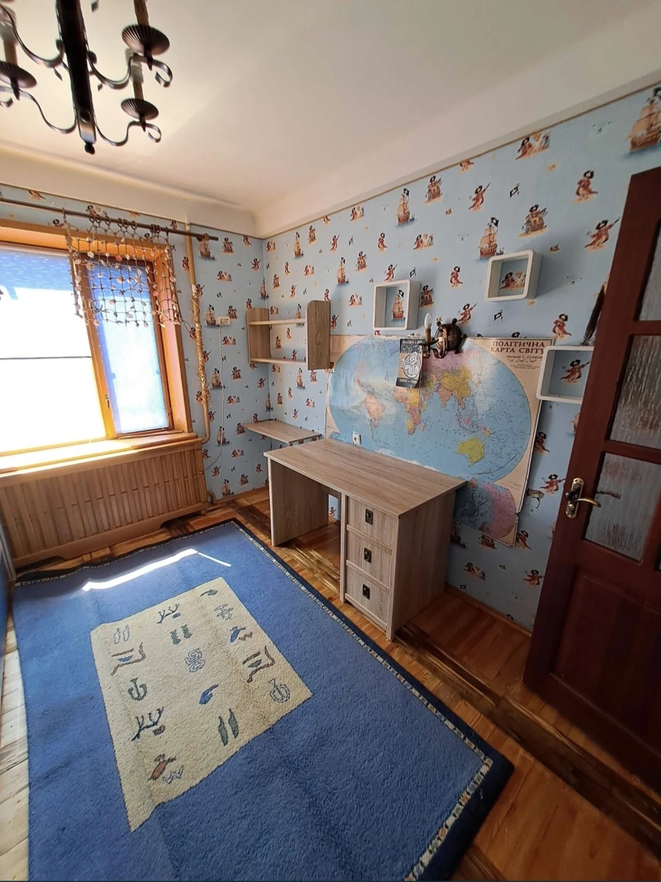 For Sale: 3-room apartment in Maloy Rynok. OWNER!