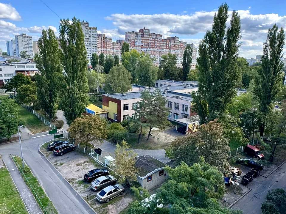 Квартира. Київ, Червоної Калини просп.