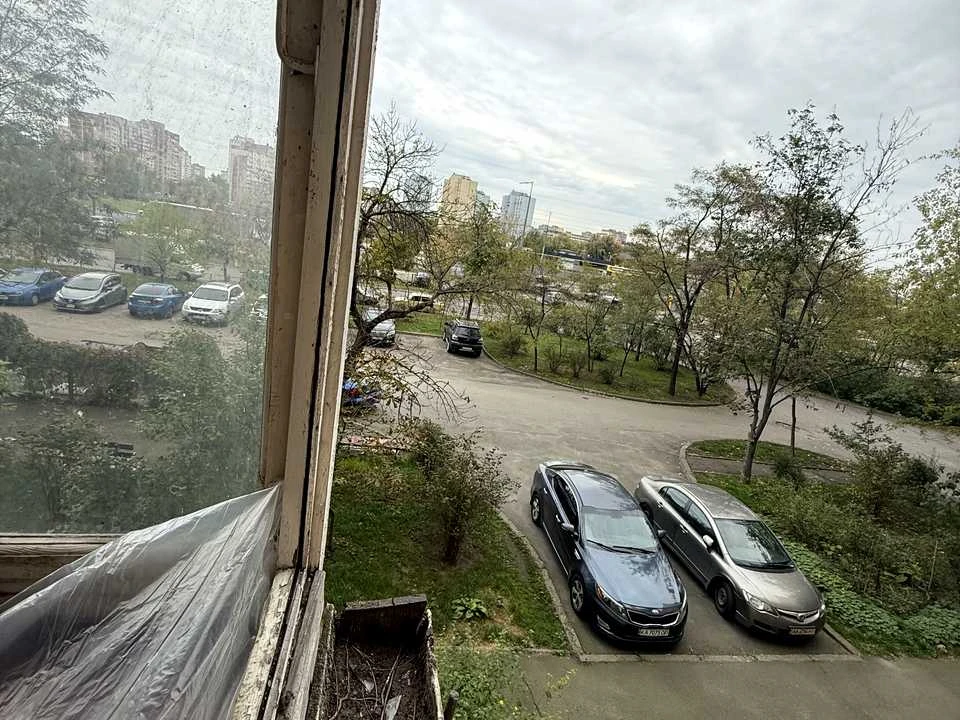 Apartment. Romana Shukhkevych Street, Kyiv