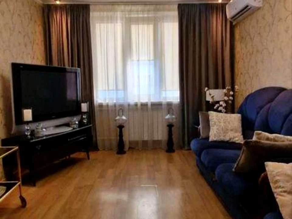 Apartment. Volodymyr Ivasyuk Prospect, Kyiv