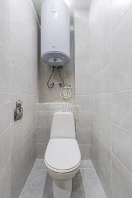 Sale of a 3-room apartment 70 m², Mykola Bazhan Prospekt, 2
