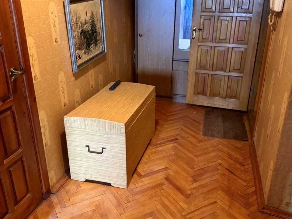 Квартира. Київ, Анни Ахматової вул.