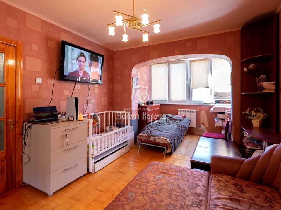 Apartment. Mykhola Zakrevs'kyi Street, Kyiv