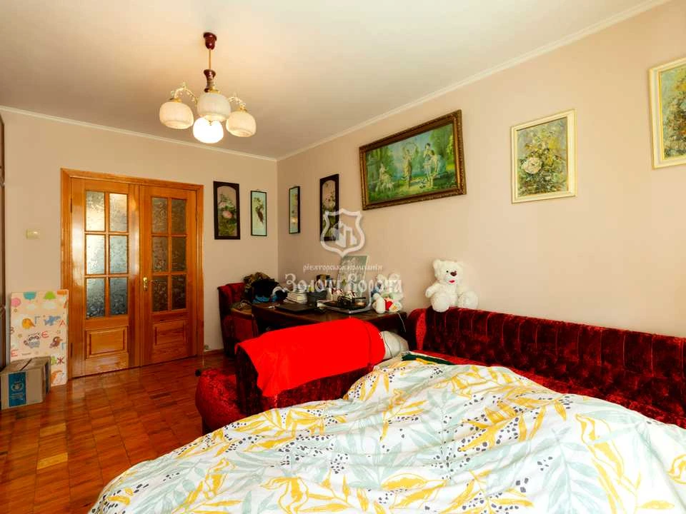 Apartment. Mykhola Zakrevs'kyi Street, Kyiv
