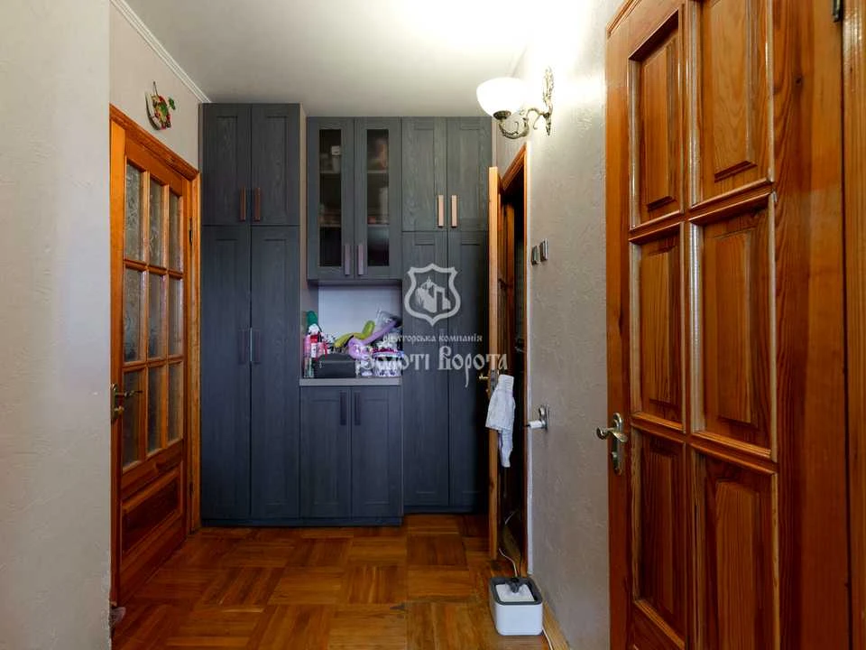 Apartment. Mykhola Zakrevs'kyi Street, Kyiv