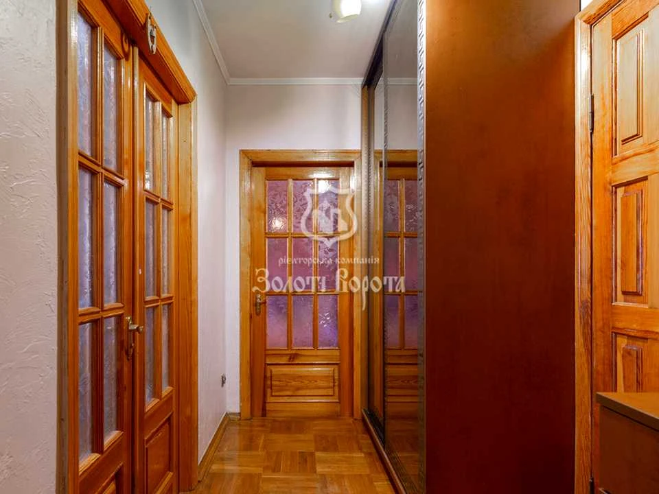 Apartment. Mykhola Zakrevs'kyi Street, Kyiv