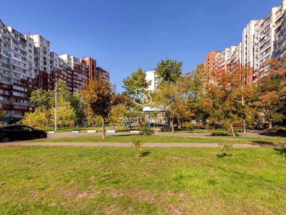 Apartment. Mykhola Zakrevs'kyi Street, Kyiv