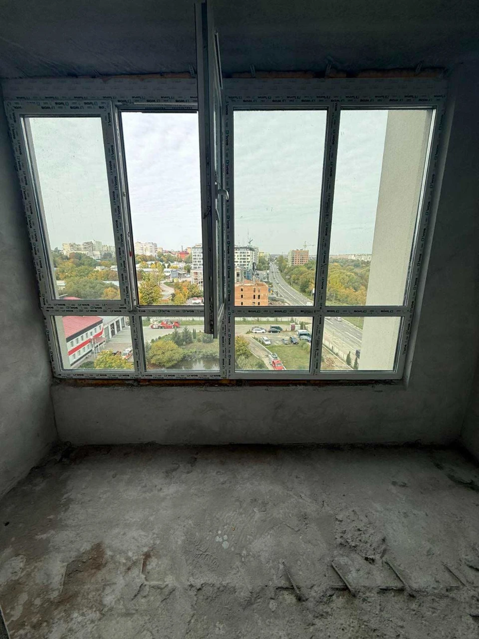 3-кімнатна квартира, ЖК "Едем Перлина", вид на озеро, здана секція