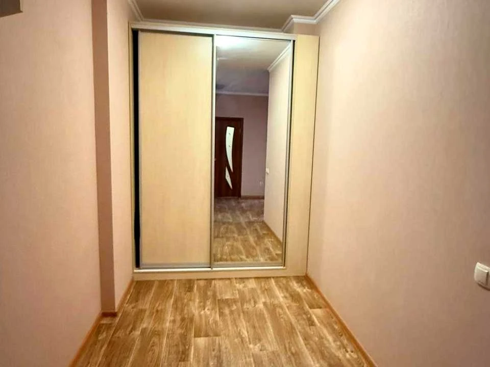 Квартира. Київ, Воскресенський просп.