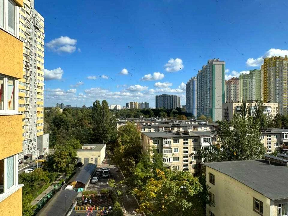 Квартира. Київ, Воскресенський просп.