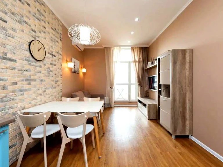 Apartment. John McKenna St, Kyiv