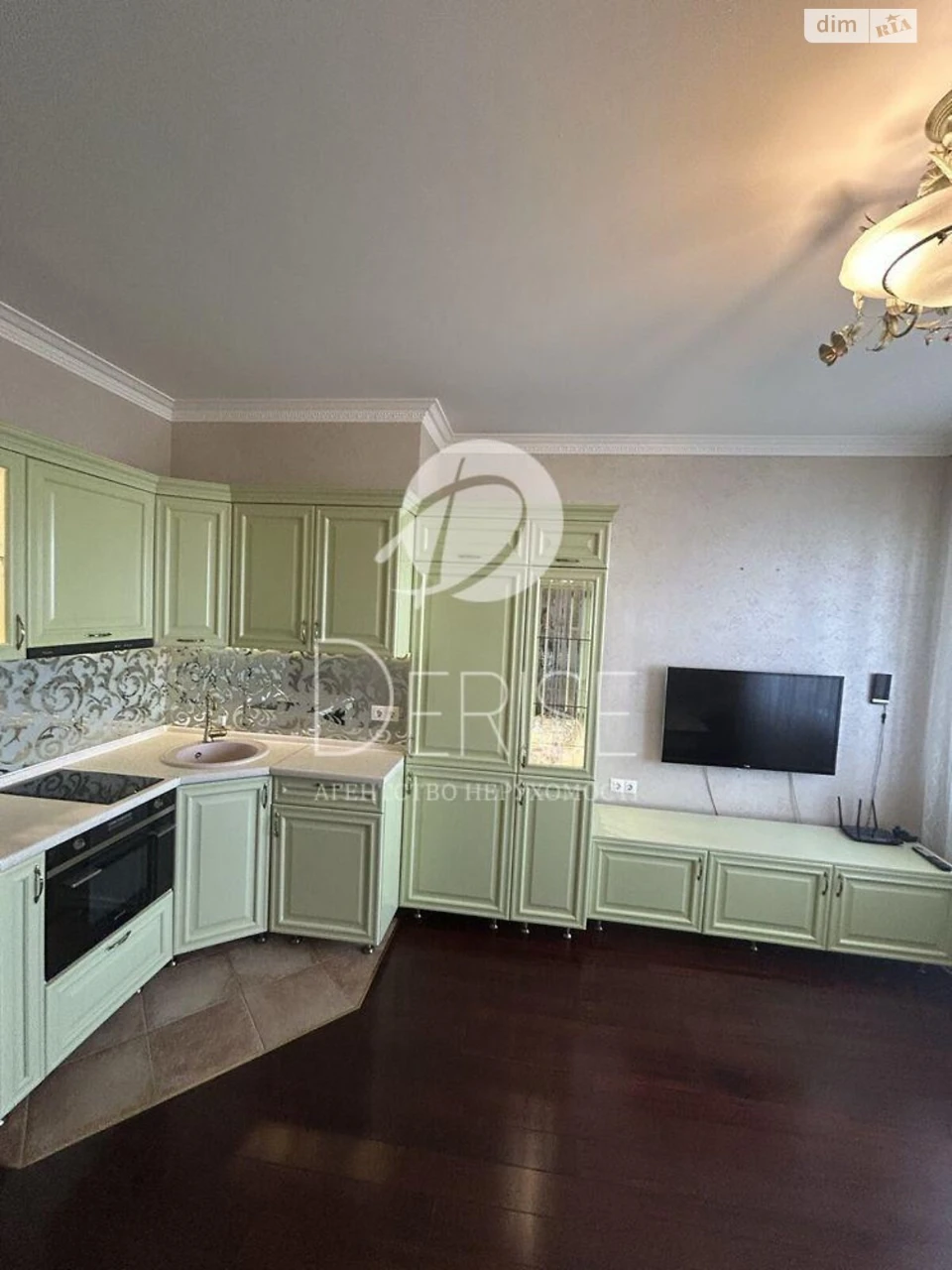 Продається квартира Дніпровський