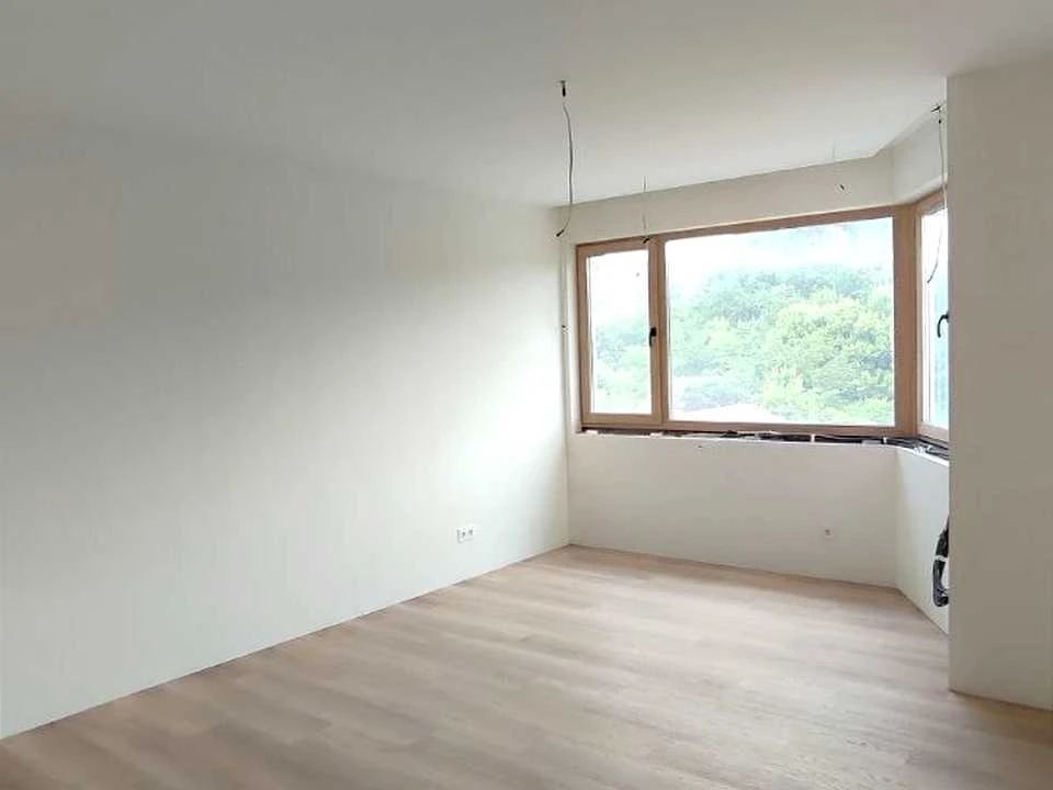 Apartment. Dnipro, Mandrykivska St.