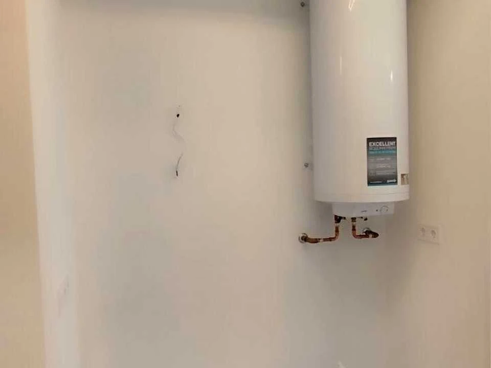 Apartment. Dnipro, Mandrykivska St.