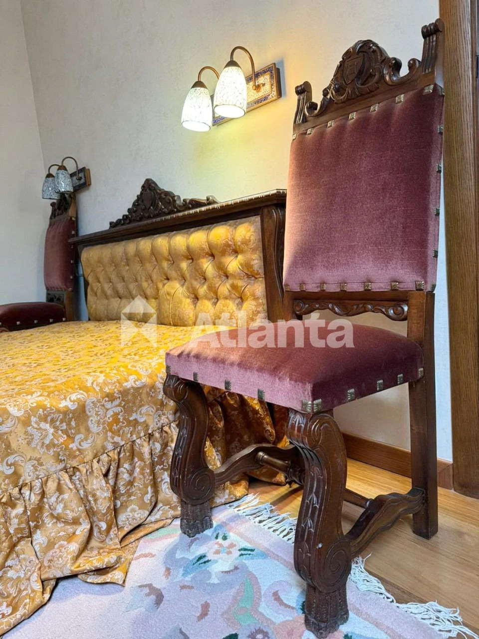 Compact house in Italian style on Fontan